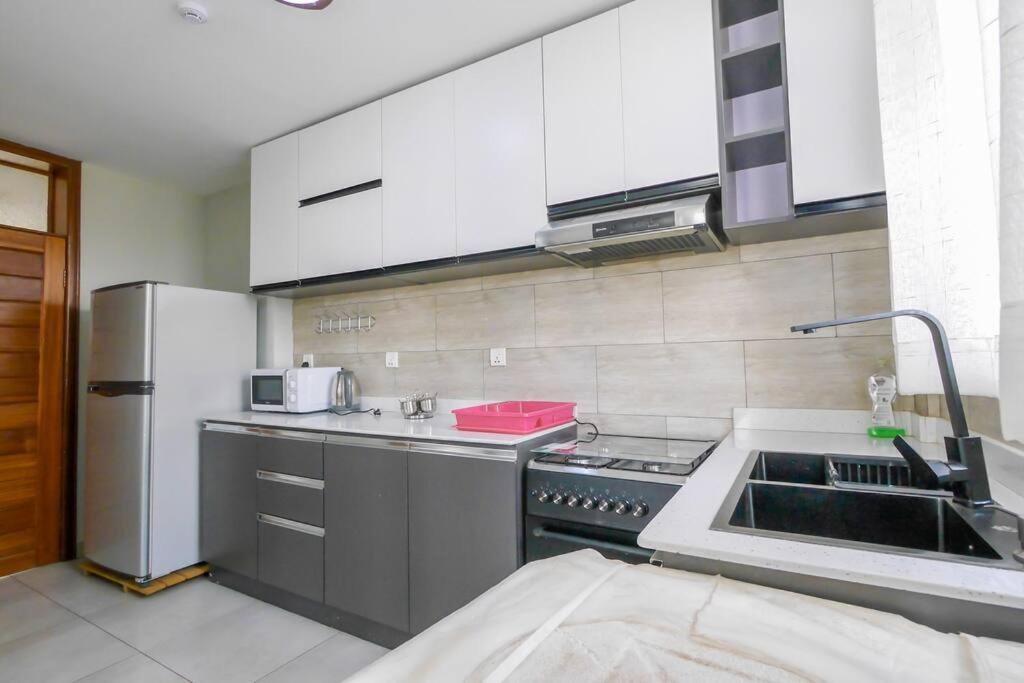 Ultra Modern Apartment In Nyarutarama Kigali Eksteriør bilde