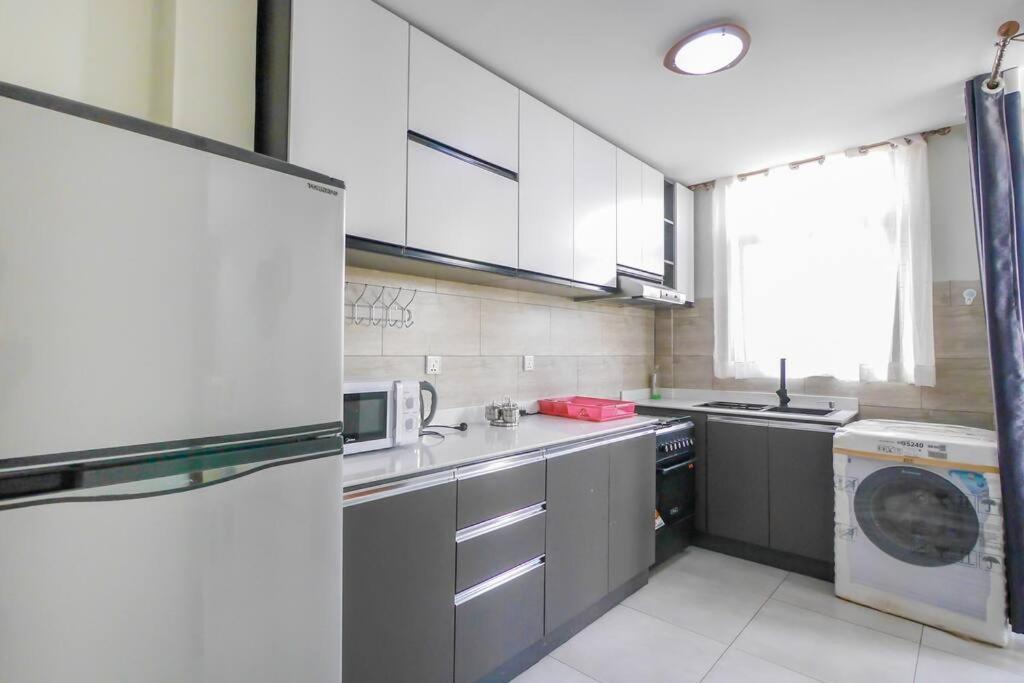 Ultra Modern Apartment In Nyarutarama Kigali Eksteriør bilde