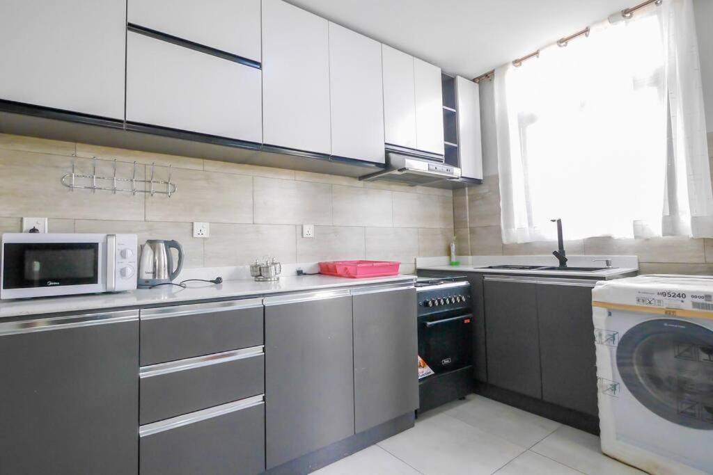 Ultra Modern Apartment In Nyarutarama Kigali Eksteriør bilde